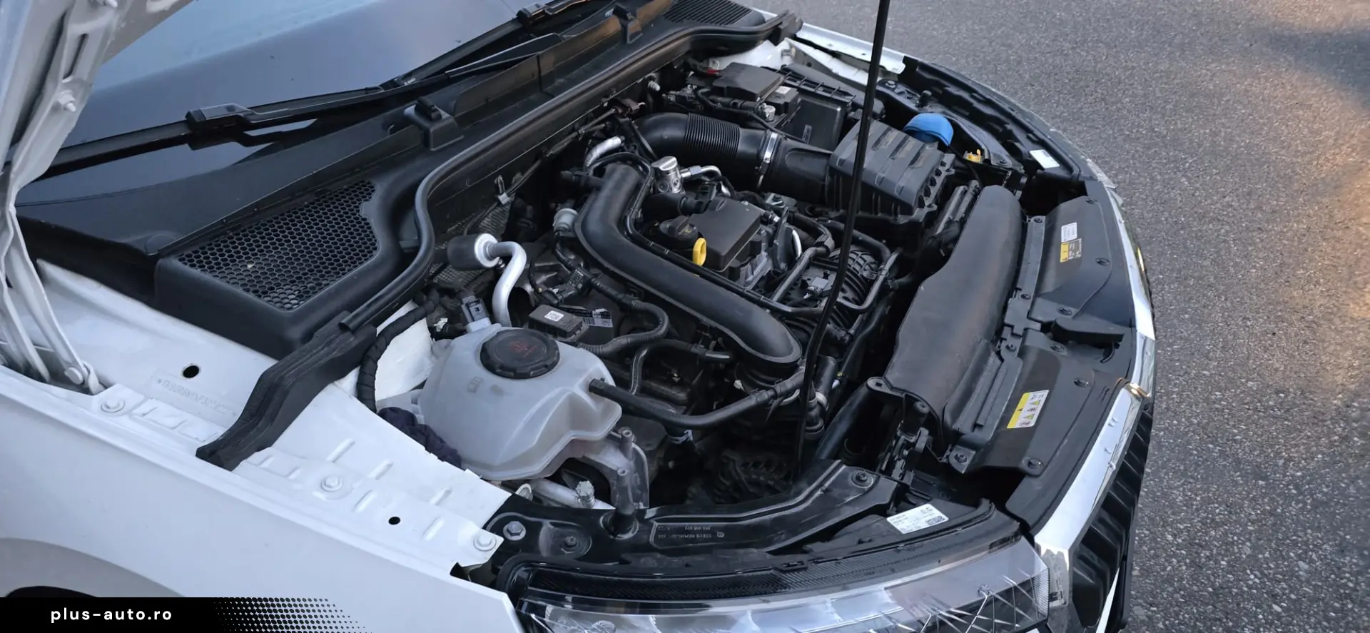 SKODA Kamiq 2022 — imagine 8
