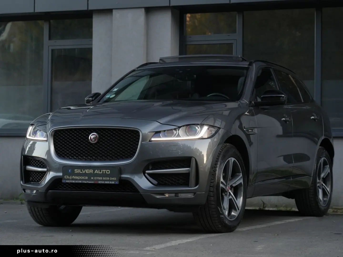 Jaguar F-Pace