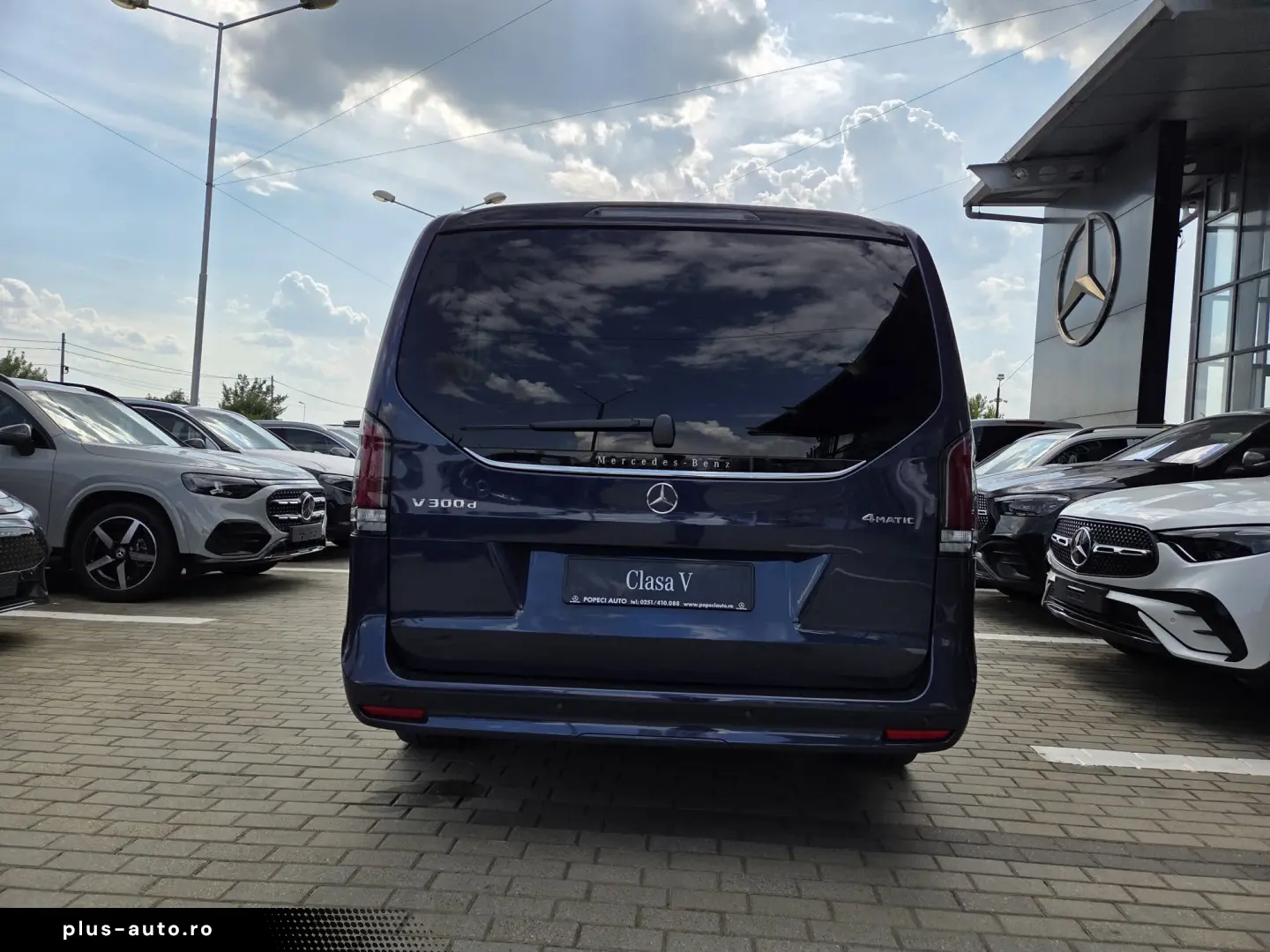 MERCEDES-BENZ V-Class 2025 — imagine 3