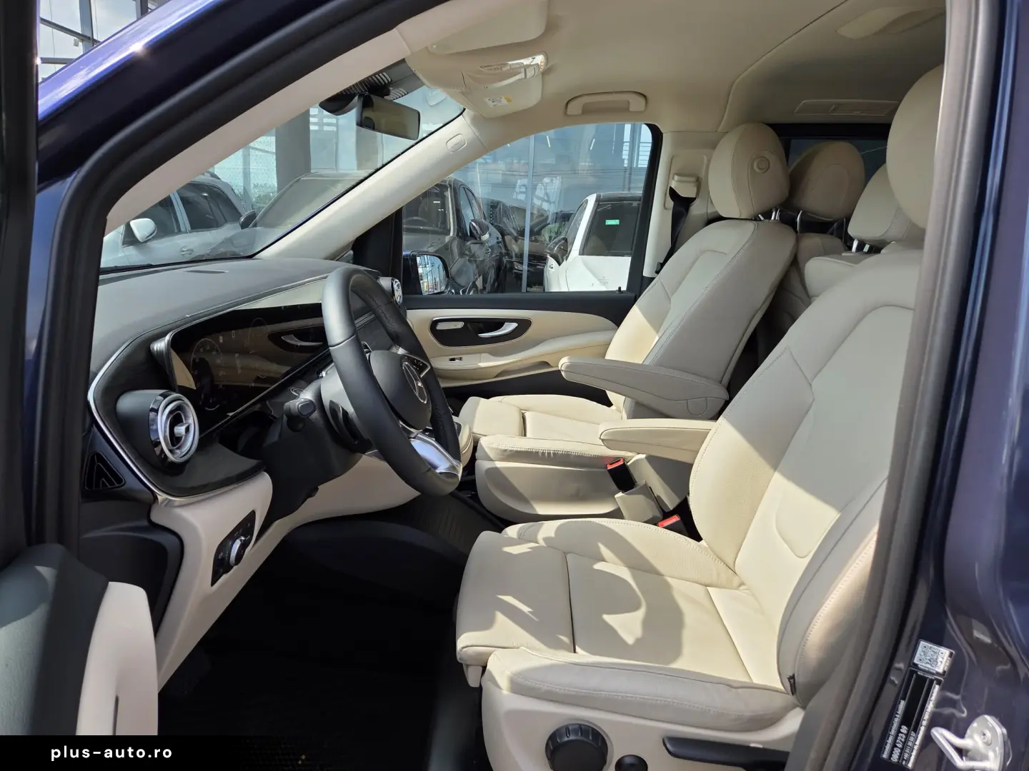MERCEDES-BENZ V-Class 2025 — imagine 12