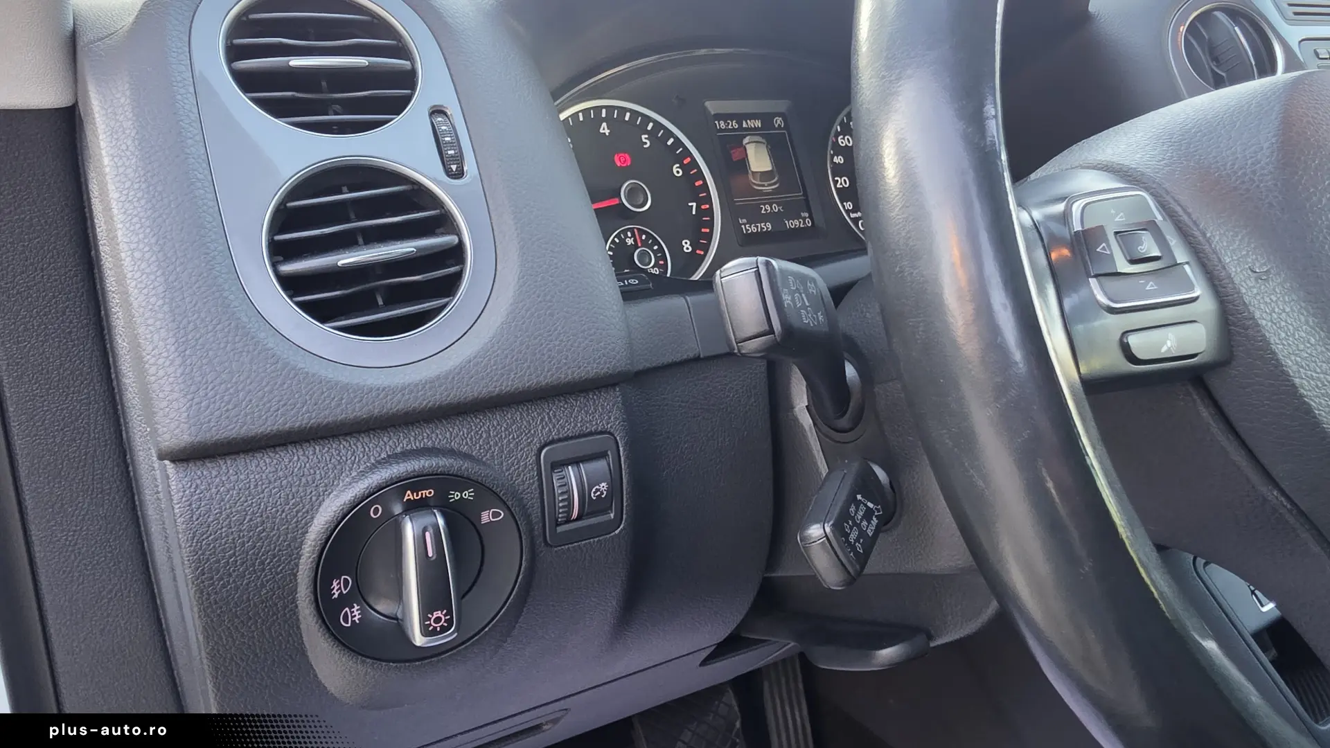 VOLKSWAGEN Tiguan 2014 — imagine 25