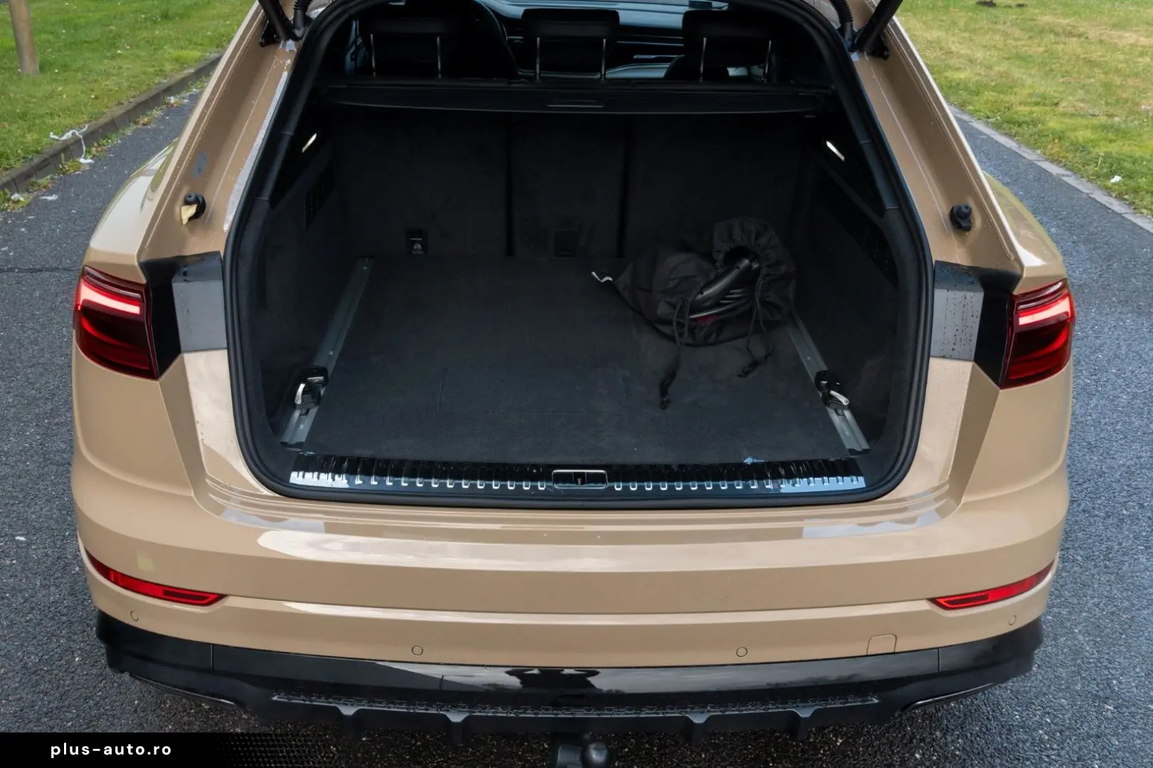 AUDI Q8 2025 — imagine 23