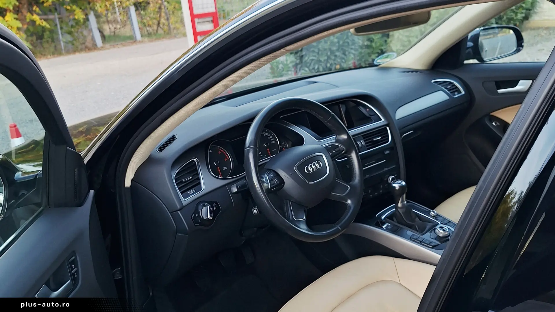 AUDI A4 2014 — imagine 14