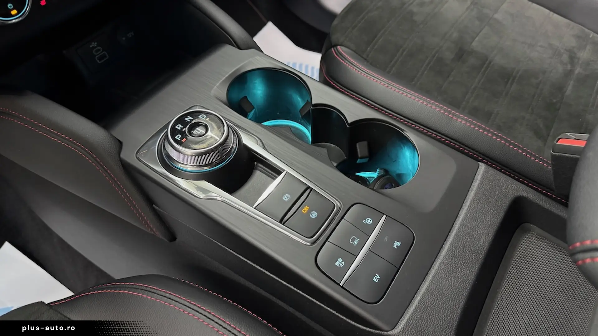 Ford Kuga Plug-in Hybrid ST Line X
