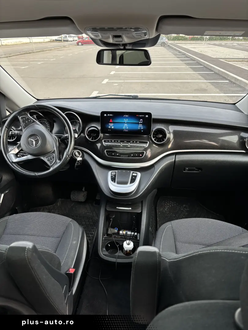 Mercedes-Benz V 220