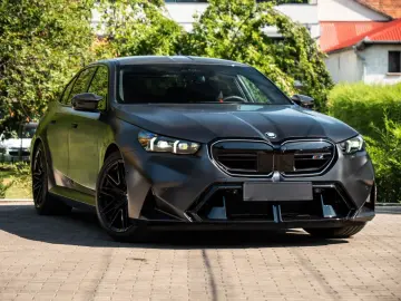 BMW M5 Plug-in Hybrid M xDrive M Steptronic