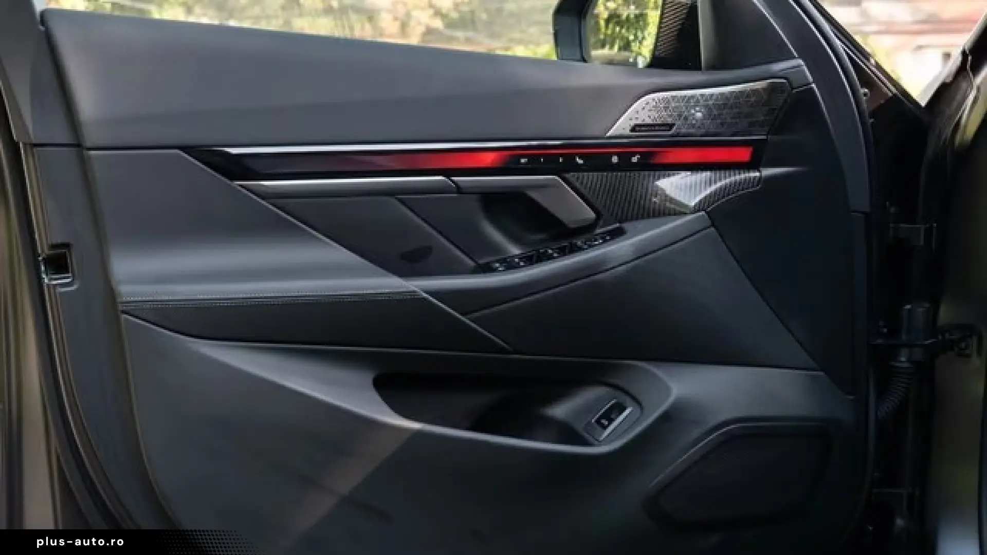 BMW M5 Plug-in Hybrid M xDrive M Steptronic