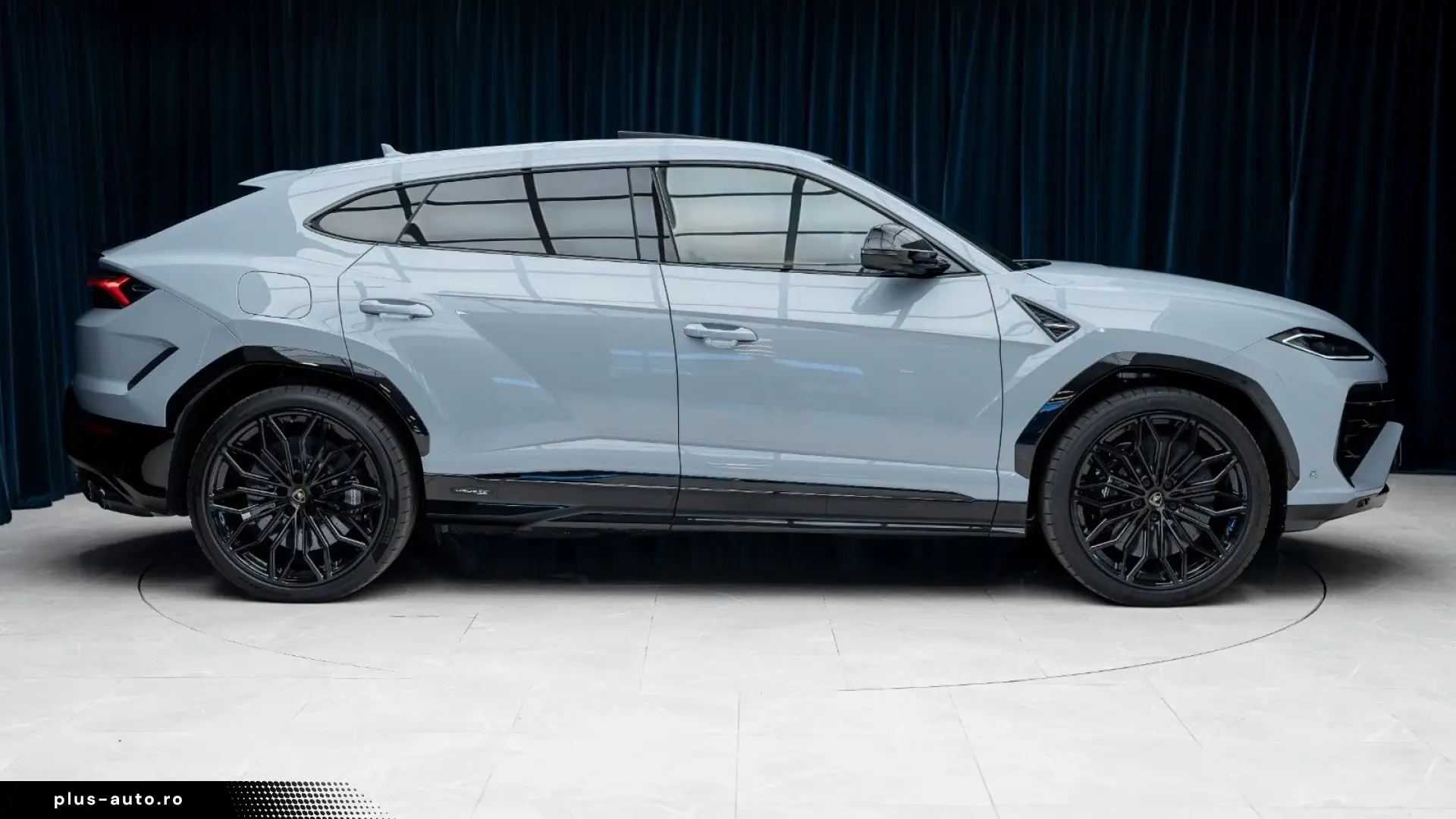 Lamborghini Urus SE PHEV 2026 Style-Pack Grigio Acheso