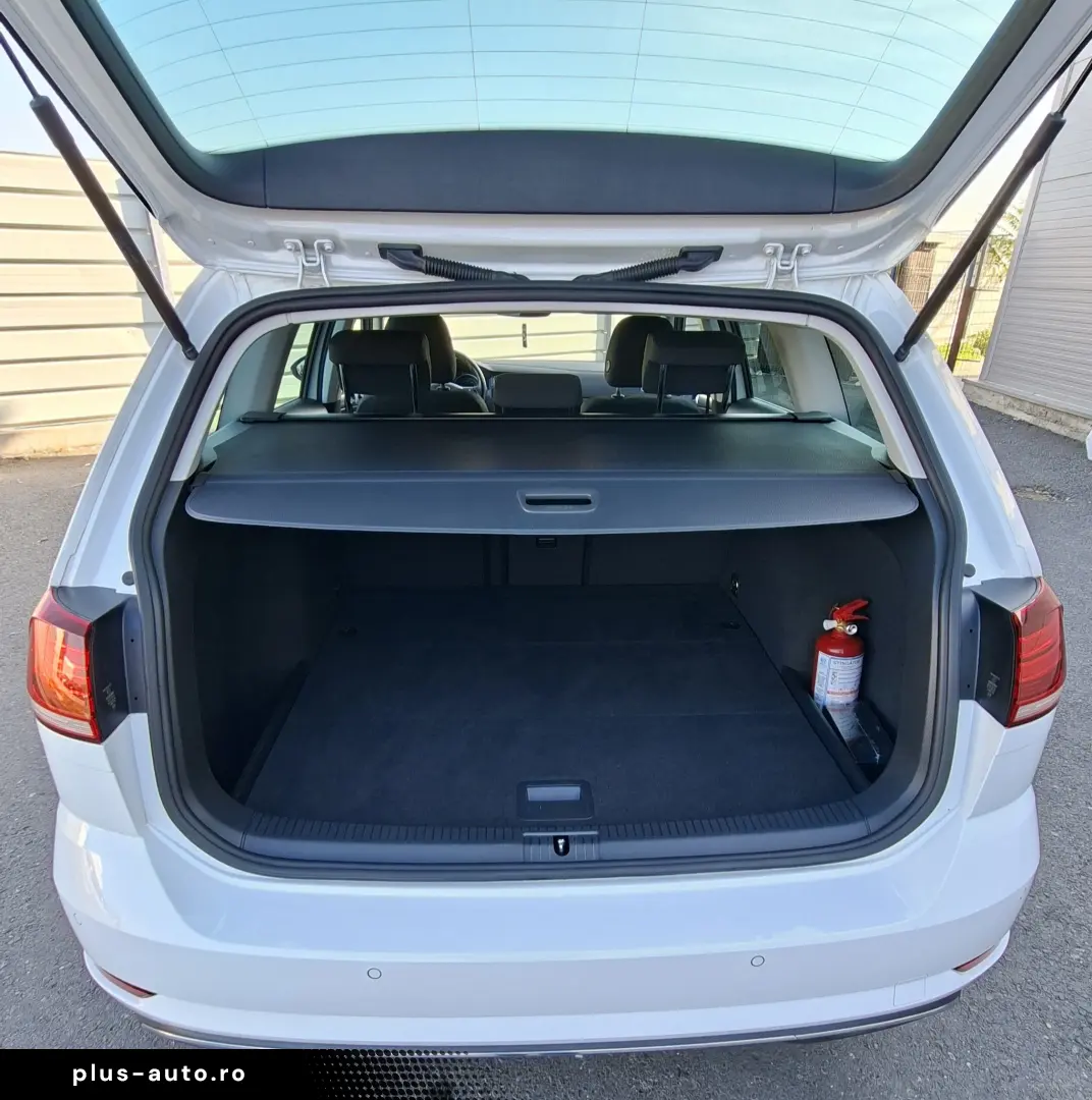 VW Golf Varariant Comfortline   1.5 TSI(benzină)–ACT  150cp