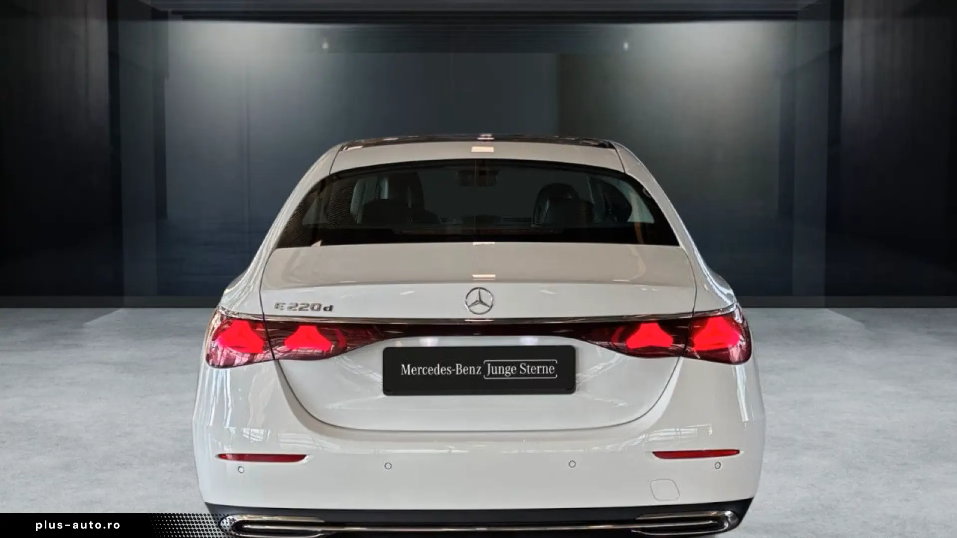 Mercedes-Benz E 220 d Avantgarde PANO • MBUX • KEYLESS