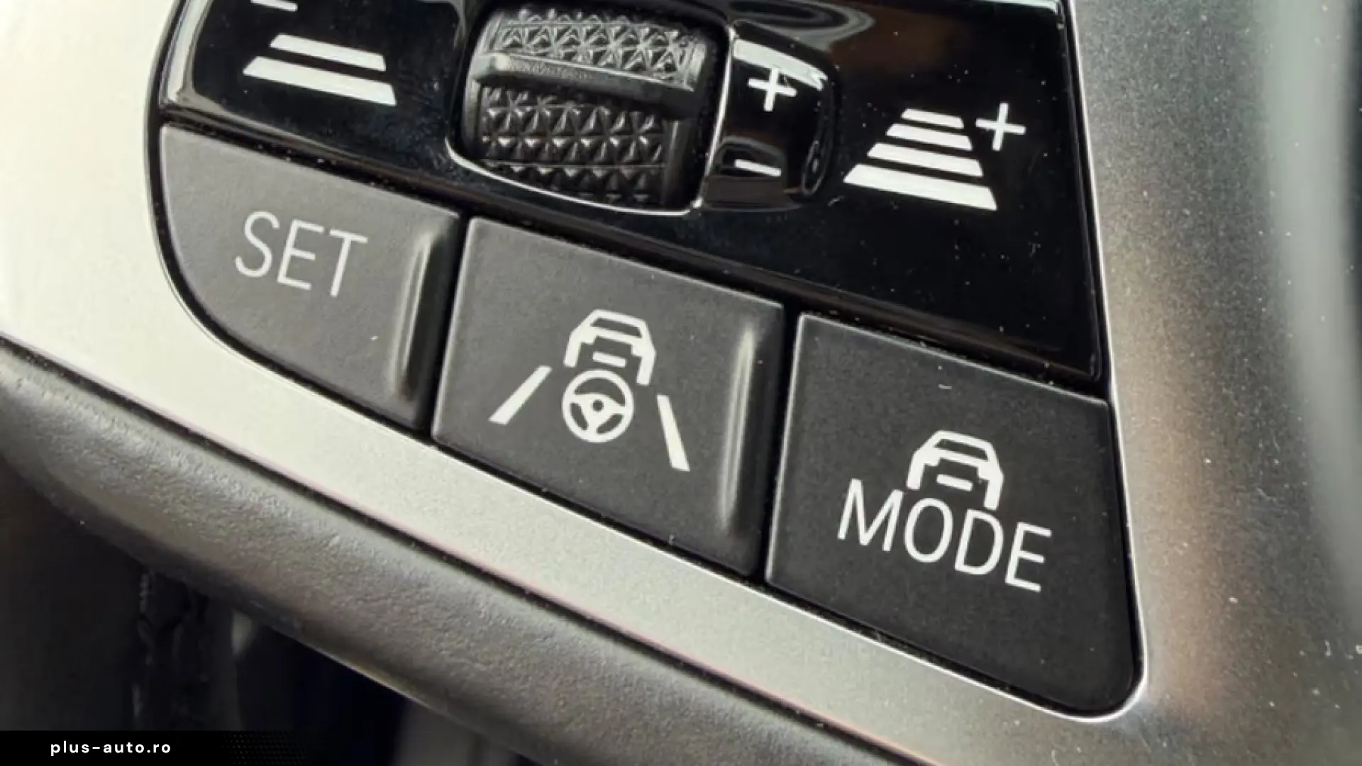 BMW M440i xDrive Cabrio LASER • HUD • HARMAN KARDON