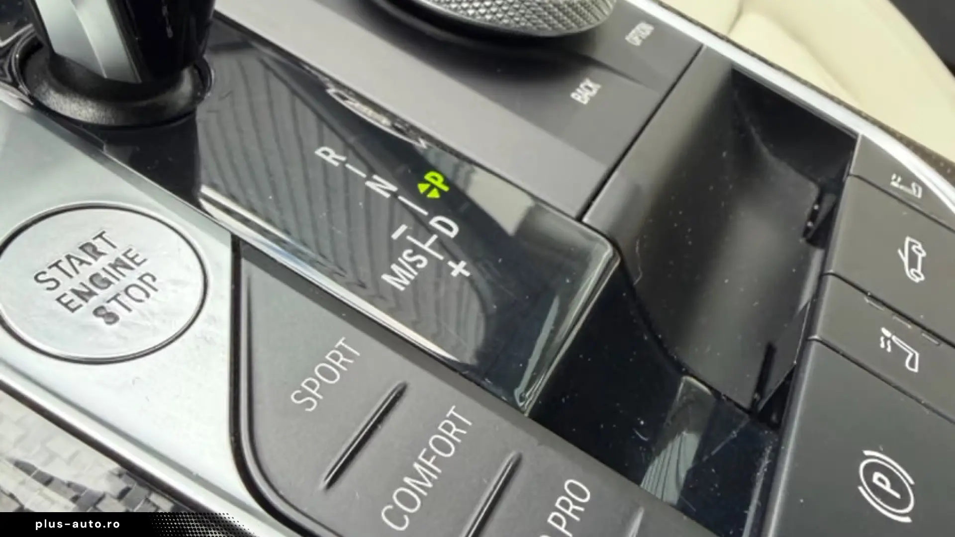 BMW M440i xDrive Cabrio LASER • HUD • HARMAN KARDON