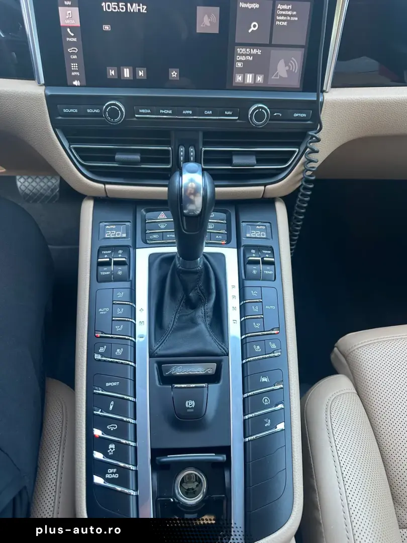 PORSCHE MACAN S  Model 2020  3.0 Benzina