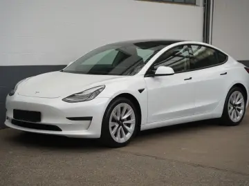 TESLA Model 3 Long Range AWD   19-Zoll