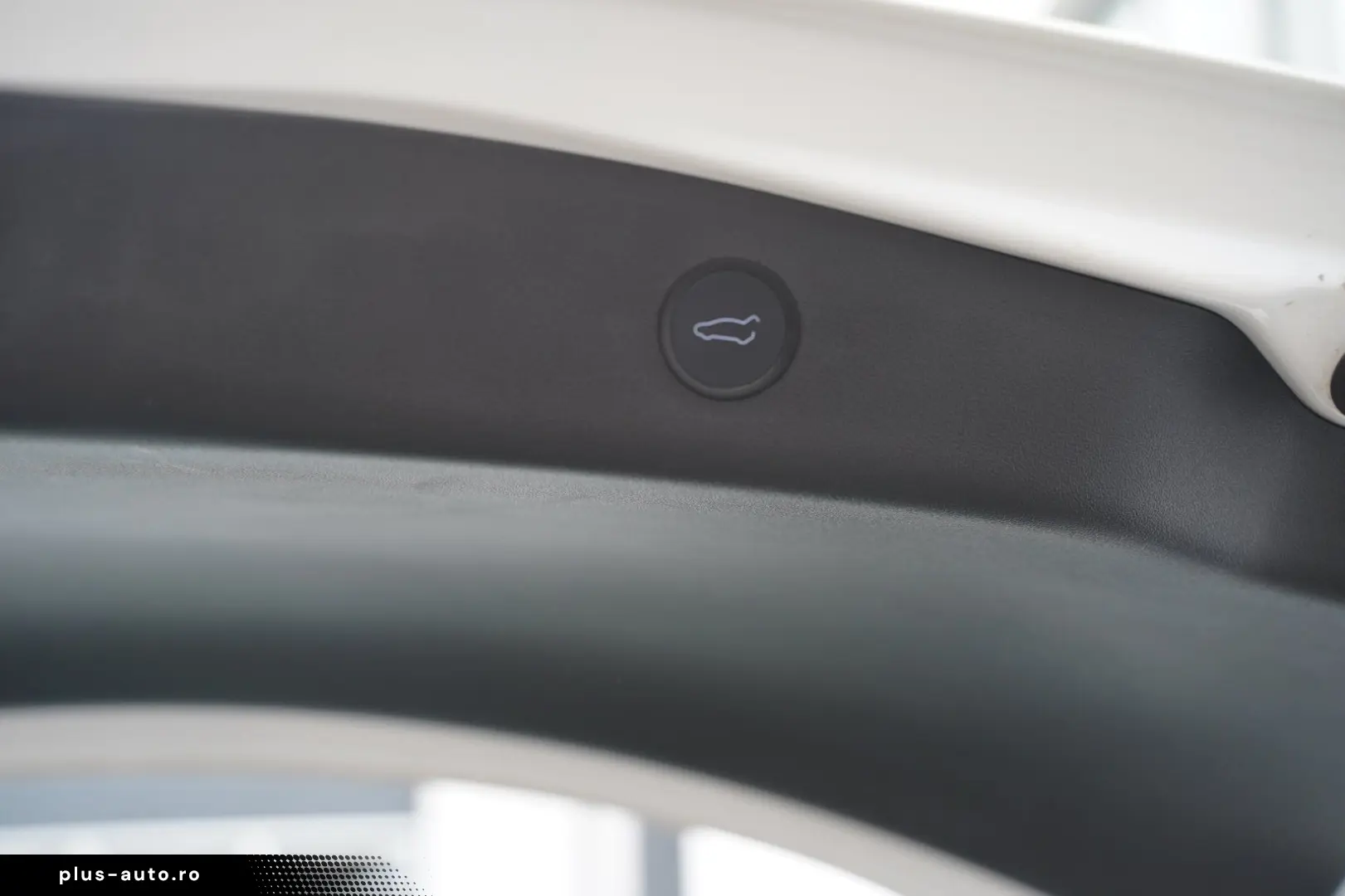 TESLA Model 3 Long Range AWD   19-Zoll