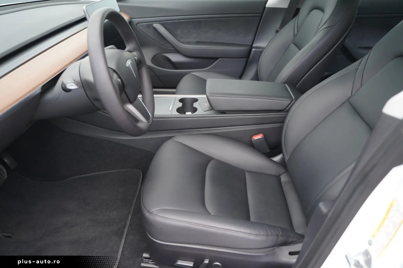 TESLA Model 3 Long Range AWD   19-Zoll