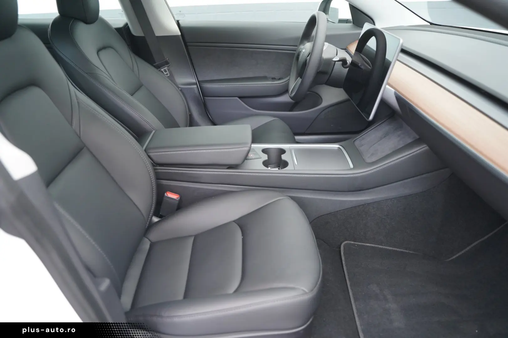 TESLA Model 3 Long Range AWD   19-Zoll
