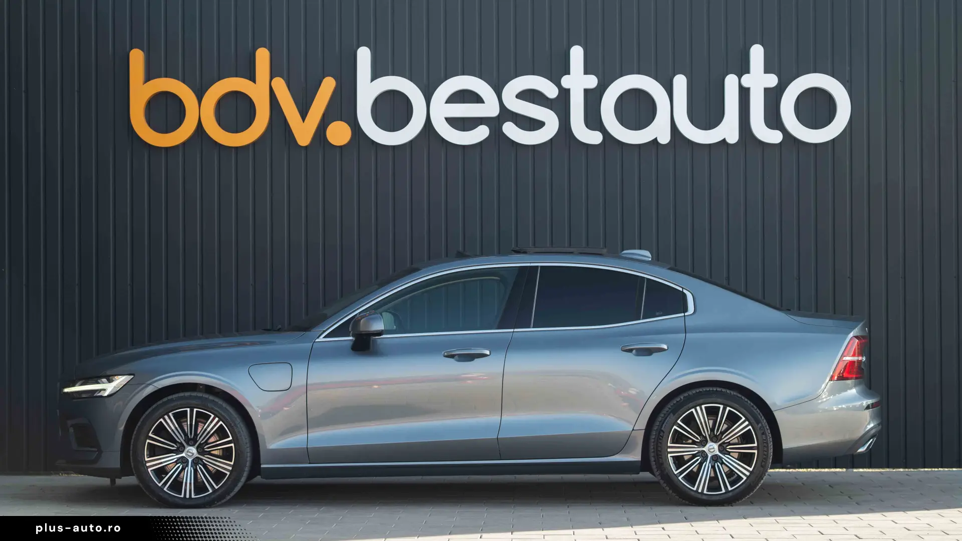 Volvo S60 T8 Recharge Inscription