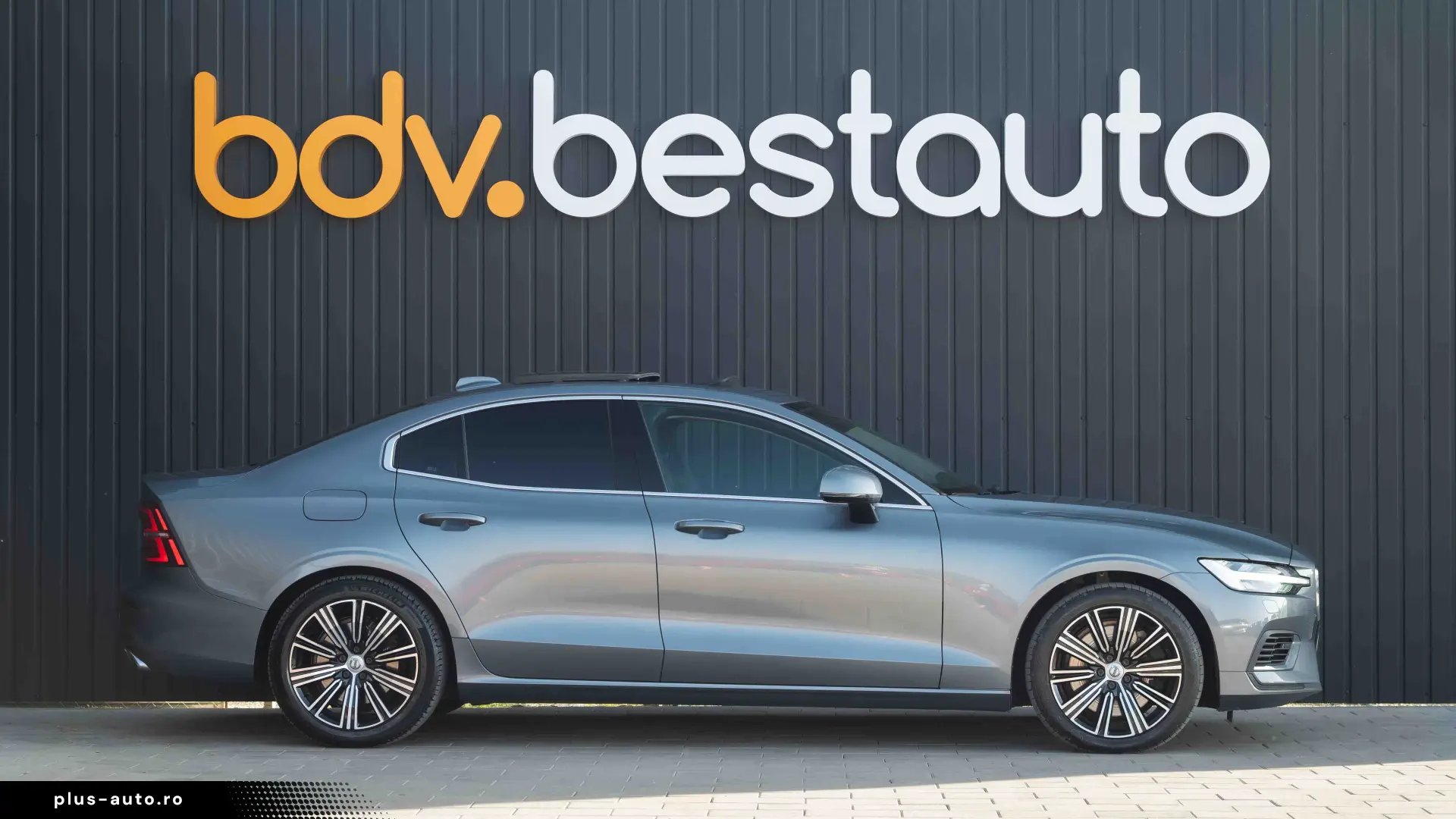 Volvo S60 T8 Recharge Inscription