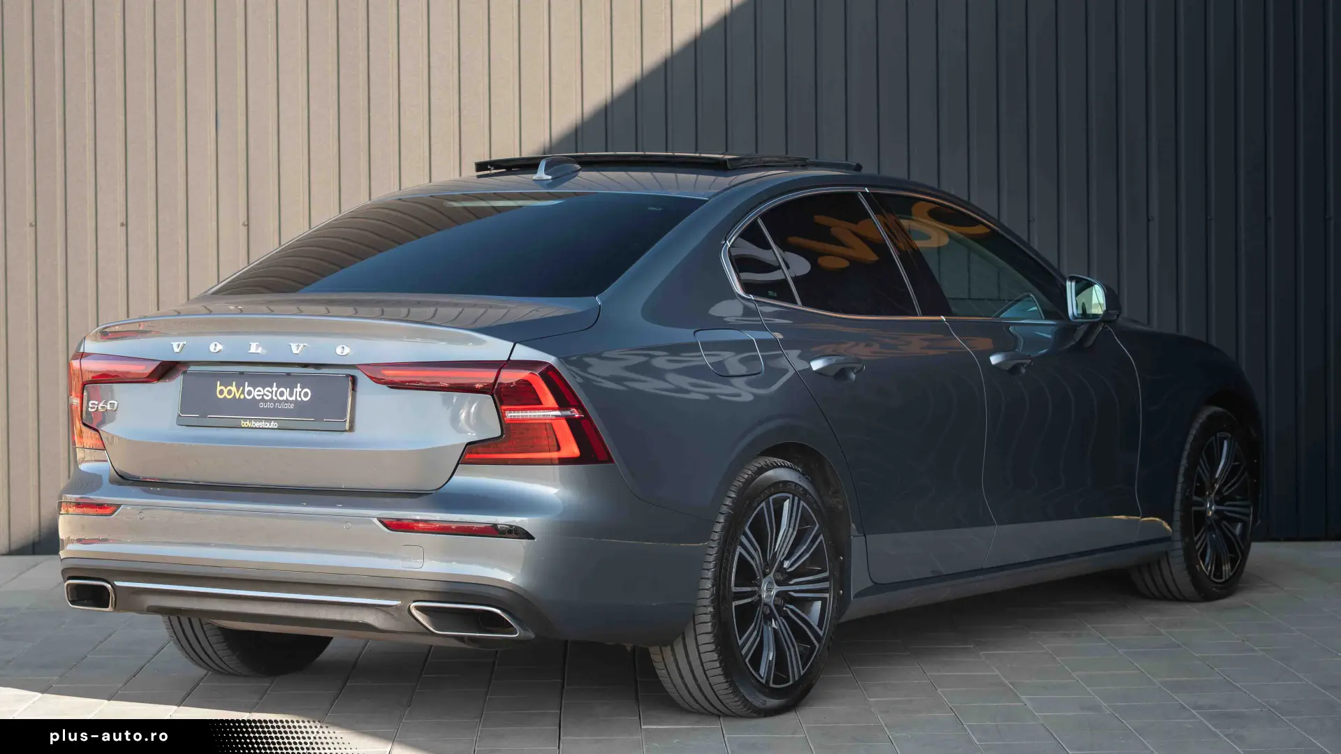 Volvo S60 T8 Recharge Inscription