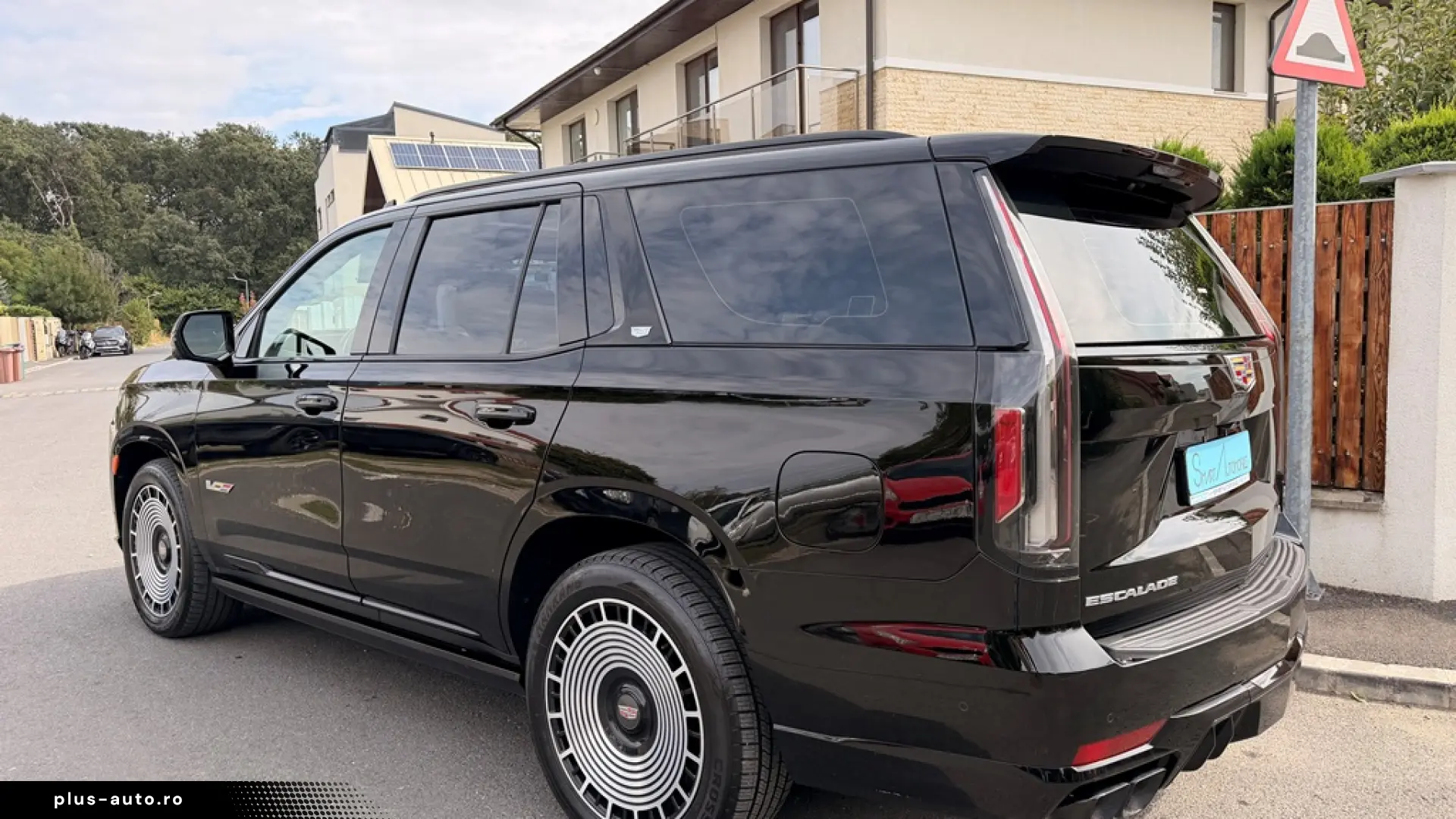 CADILLAC ESCALADE SUPERCHARGED ESV V-SERIES