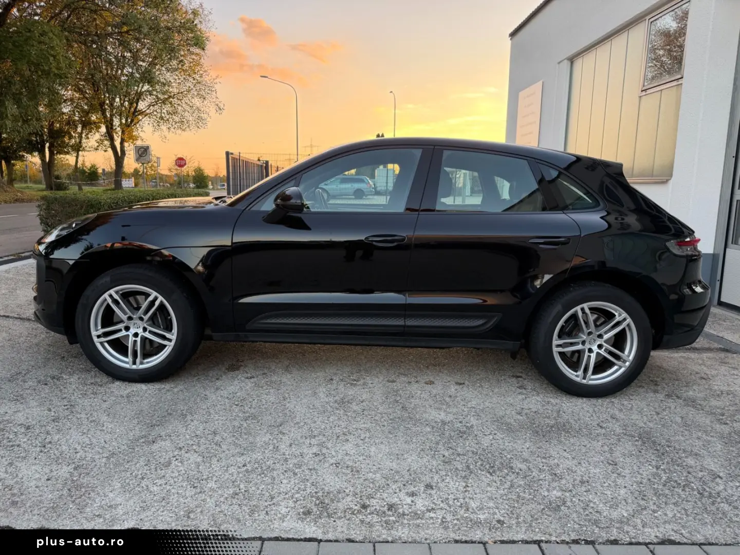 PORSCHE Macan SPURWECHS RFK