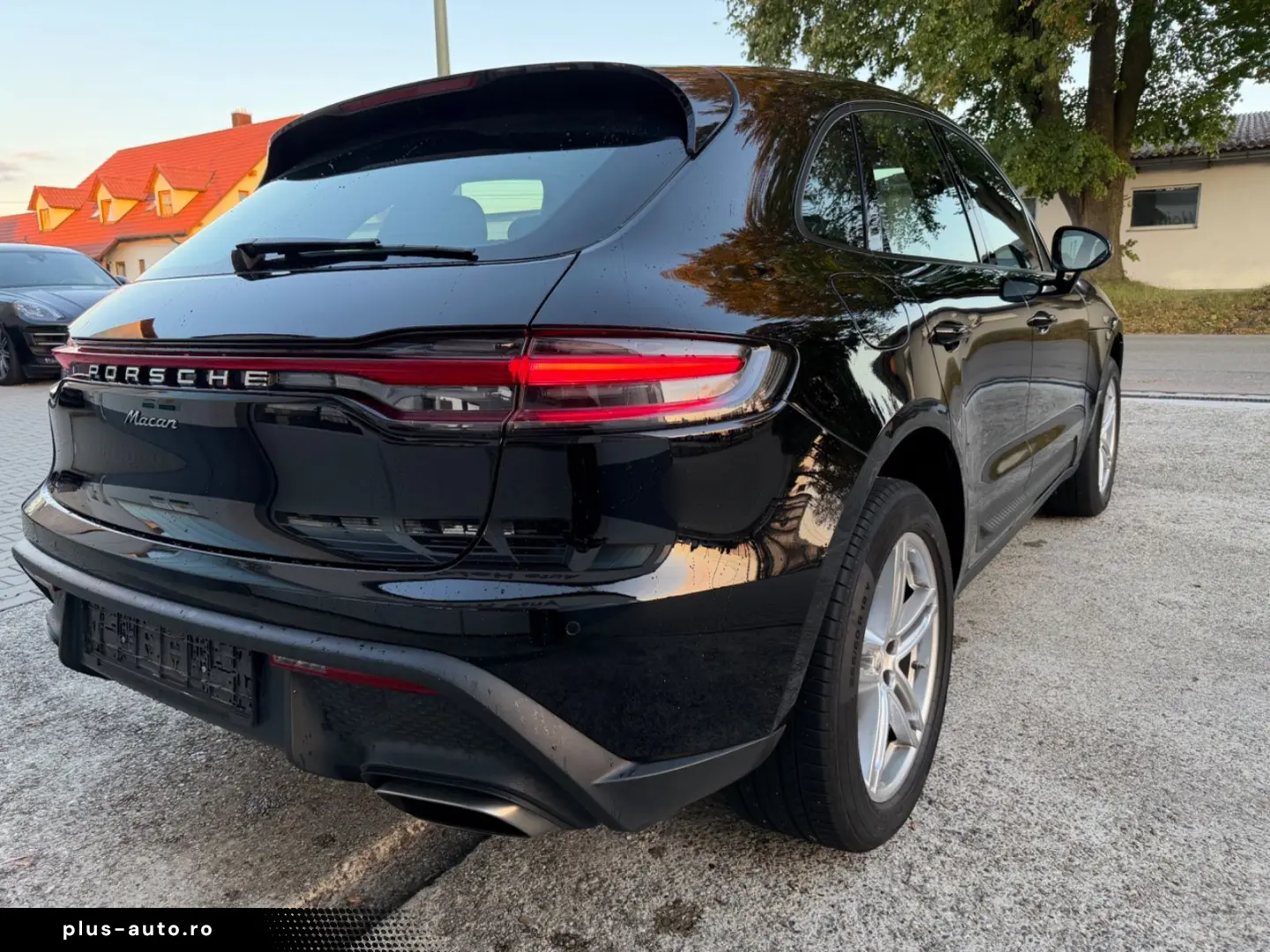 PORSCHE Macan SPURWECHS RFK
