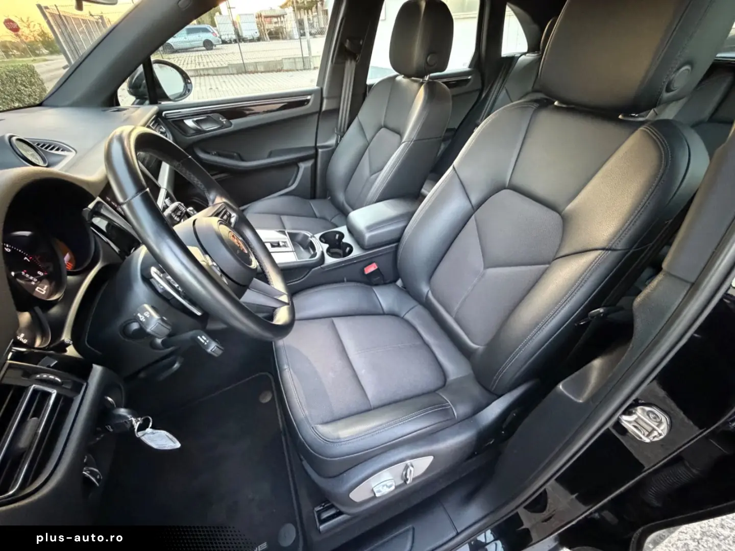 PORSCHE Macan SPURWECHS RFK