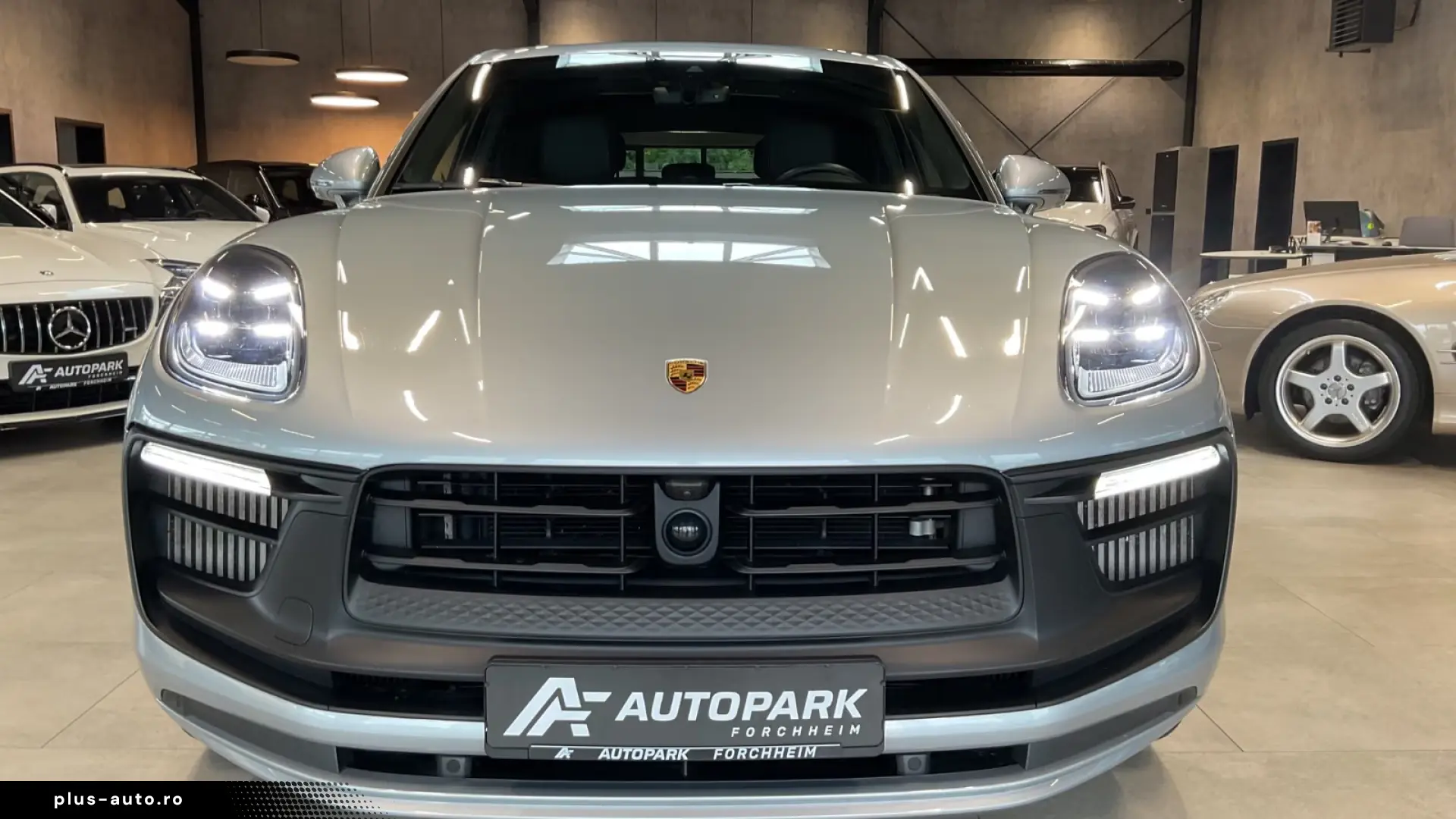 Porsche Macan GTS AHK BOSE PASM Pano 21  360