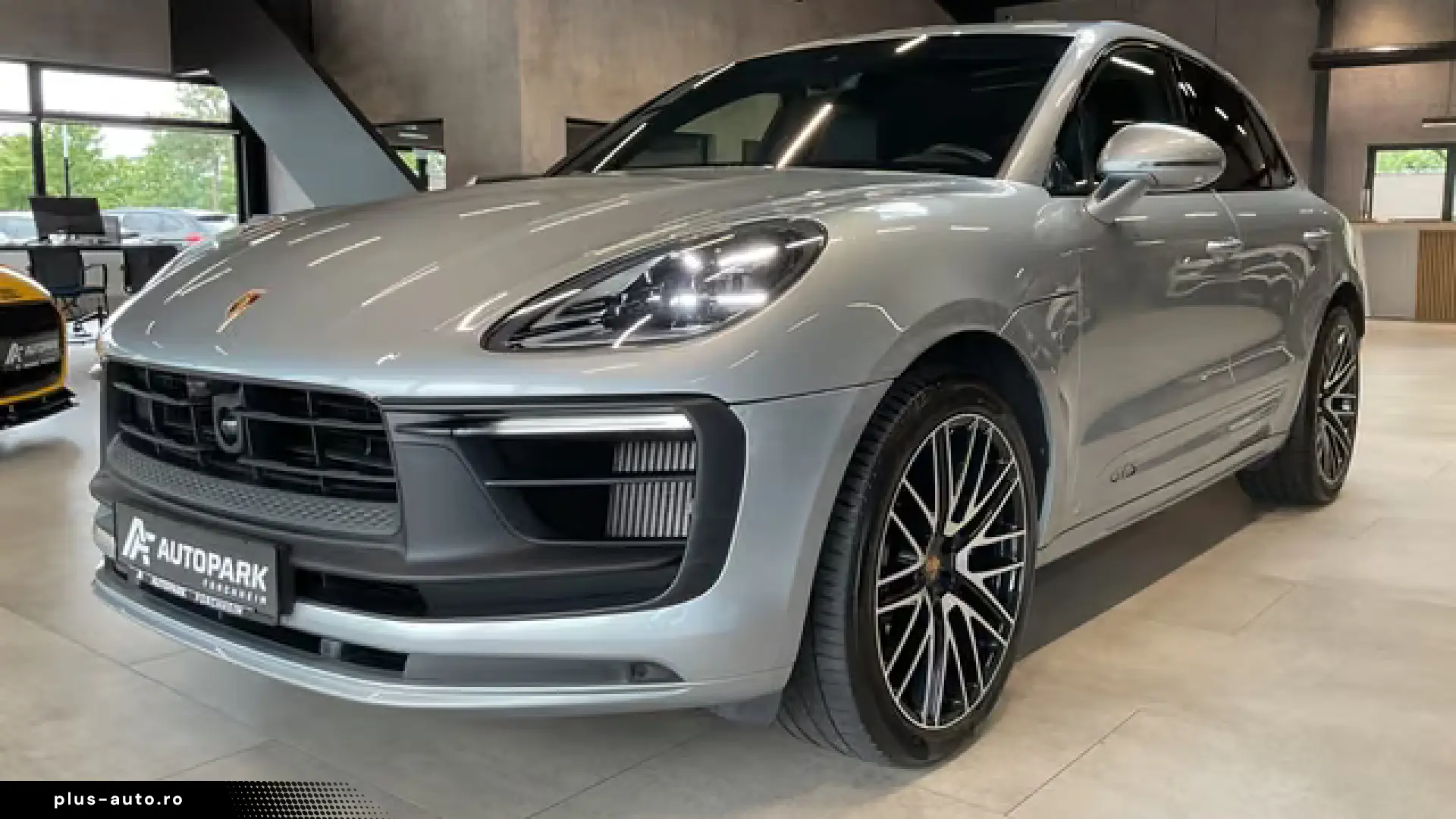 Porsche Macan GTS AHK BOSE PASM Pano 21  360