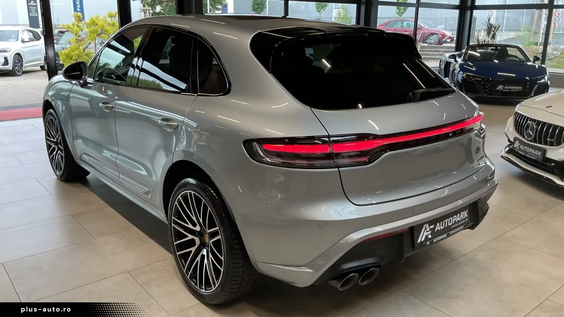 Porsche Macan GTS AHK BOSE PASM Pano 21  360