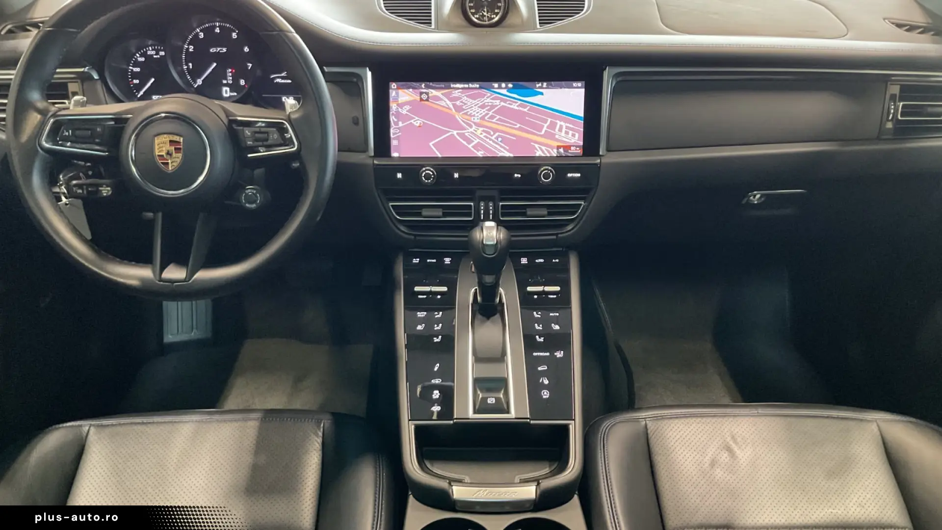 Porsche Macan GTS AHK BOSE PASM Pano 21  360