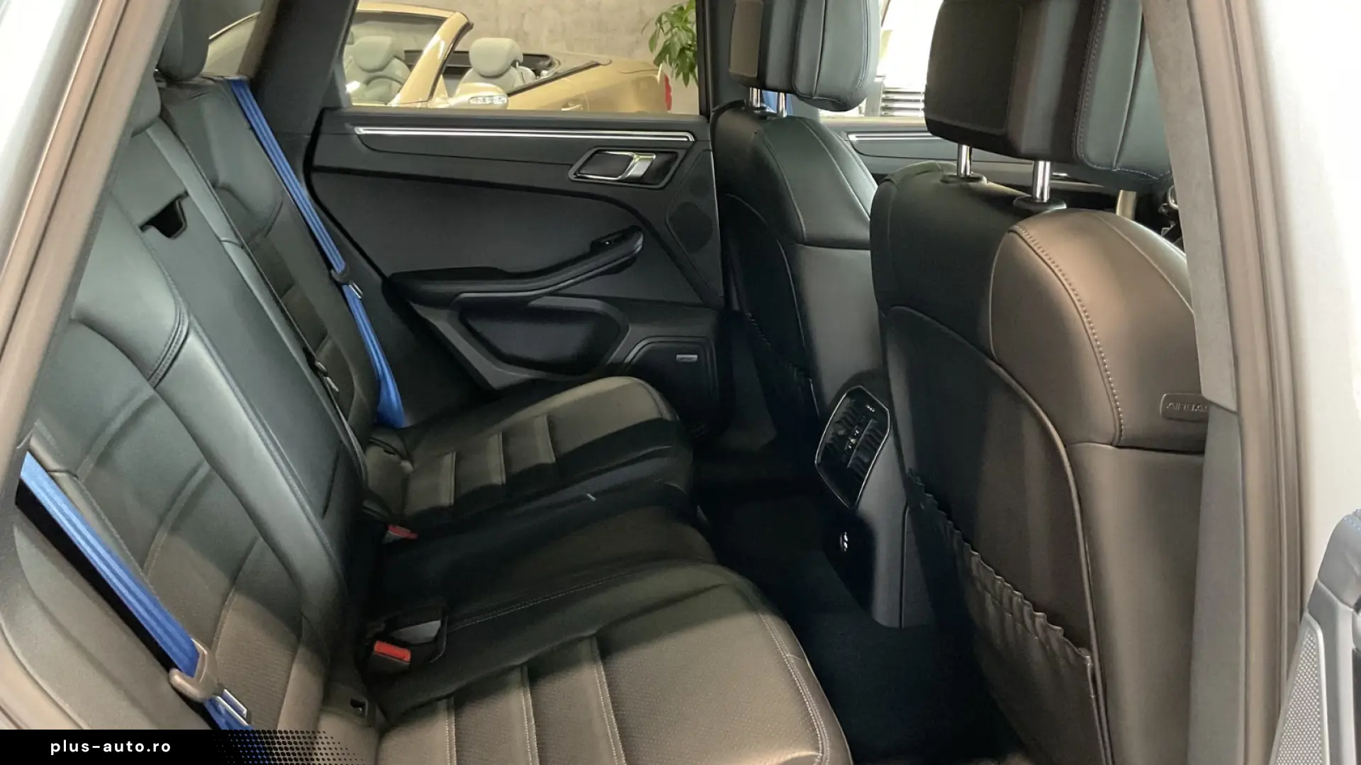 Porsche Macan GTS AHK BOSE PASM Pano 21  360