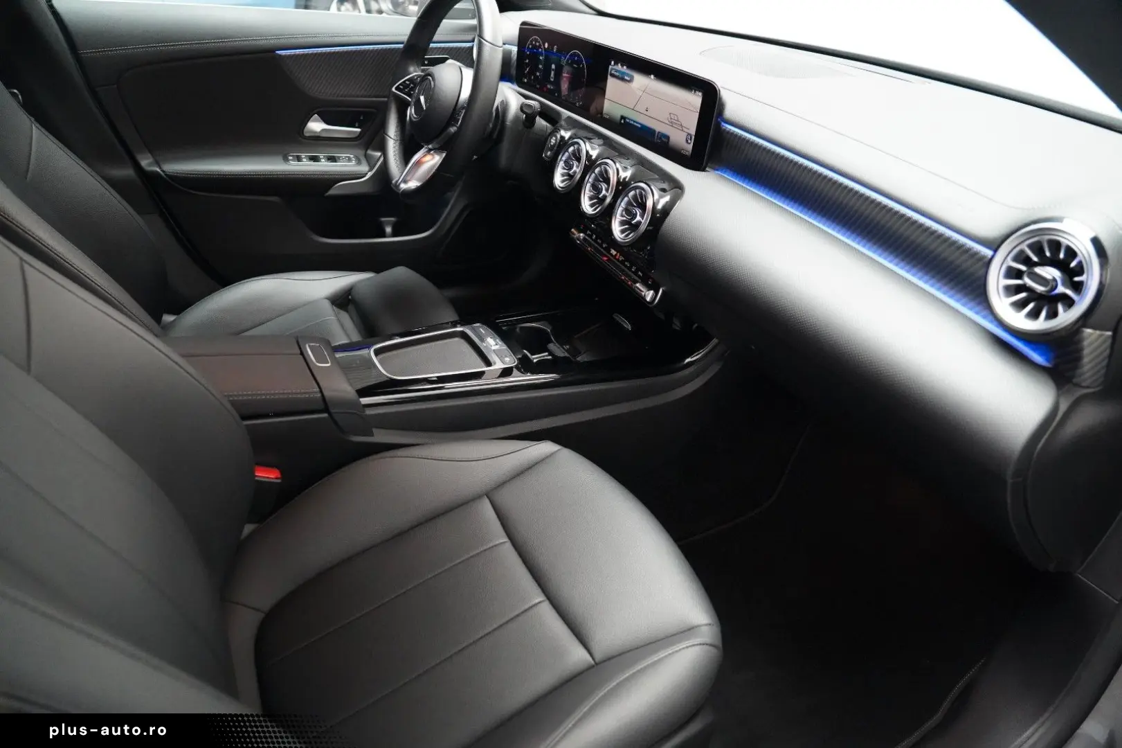 MERCEDES-BENZ CLA180d ADVANCED  WIDESCREEN LED KEYLESS
