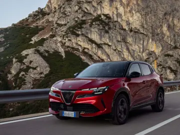 Alfa Romeo Junior 2026 - Nou
