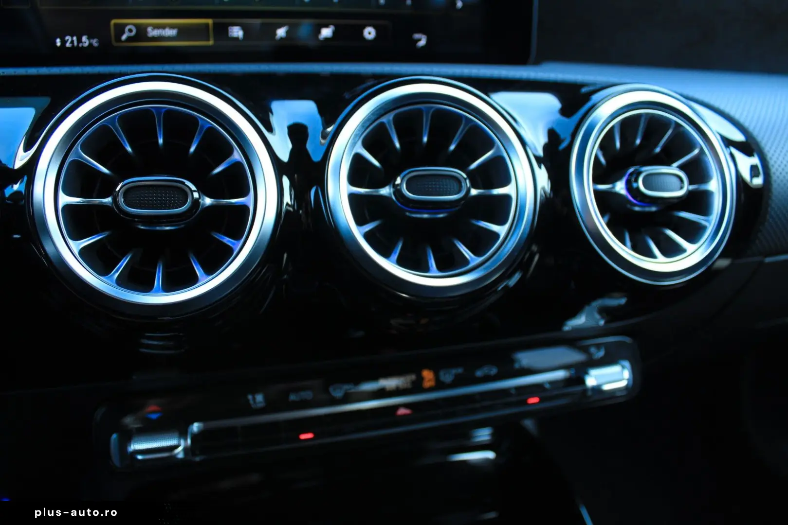 MERCEDES-BENZ CLA35 AMG 4MATIC PANO AMBIENTE BURMESTER NIGHT