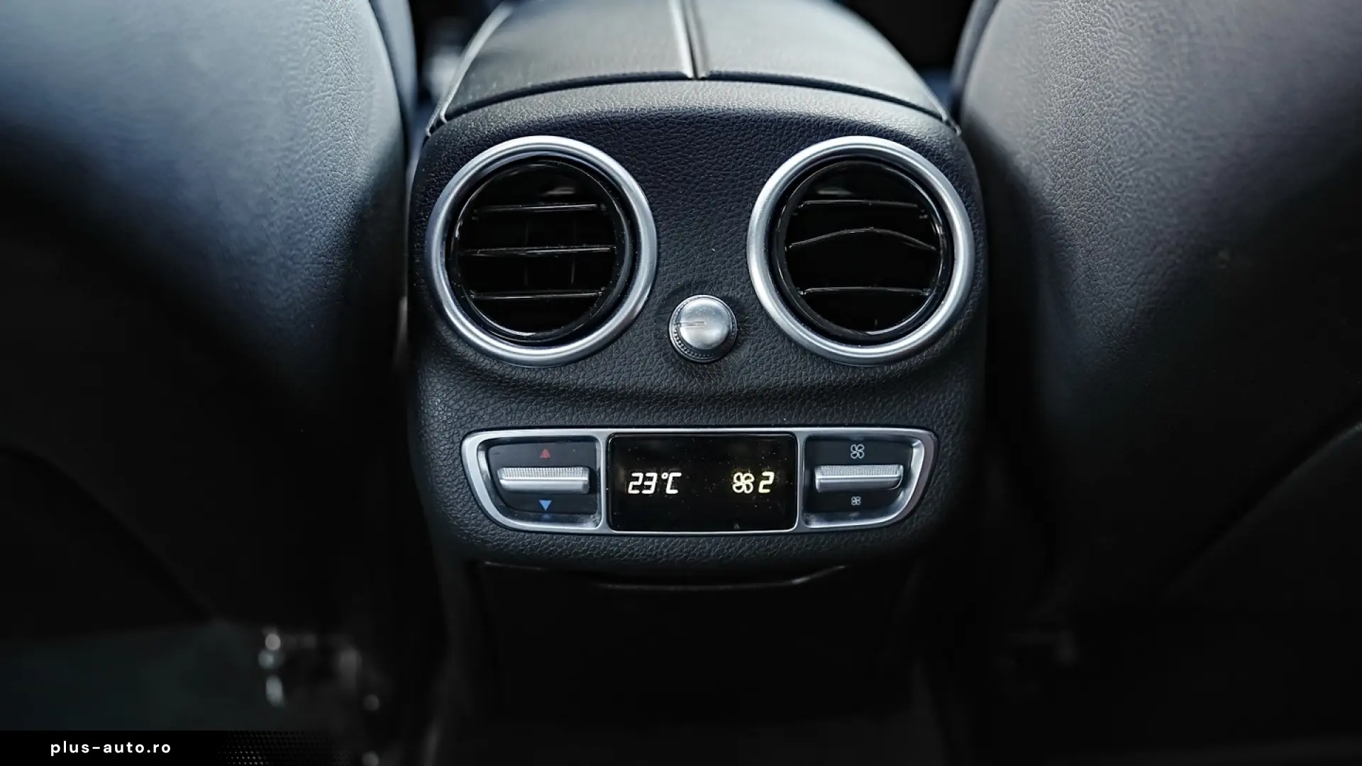 Mercedes-Benz C 300 e 9G-TRONIC AMG Line