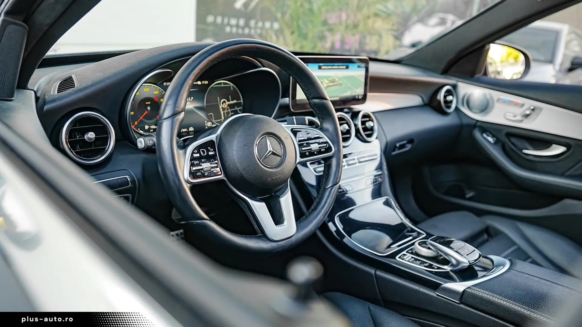 Mercedes-Benz C 300 e 9G-TRONIC AMG Line