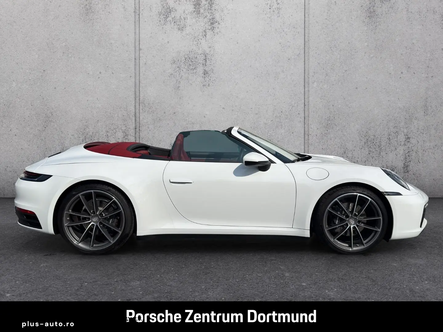 PORSCHE 992 911 Carrera Cabriolet Sportabgas Sportsitze