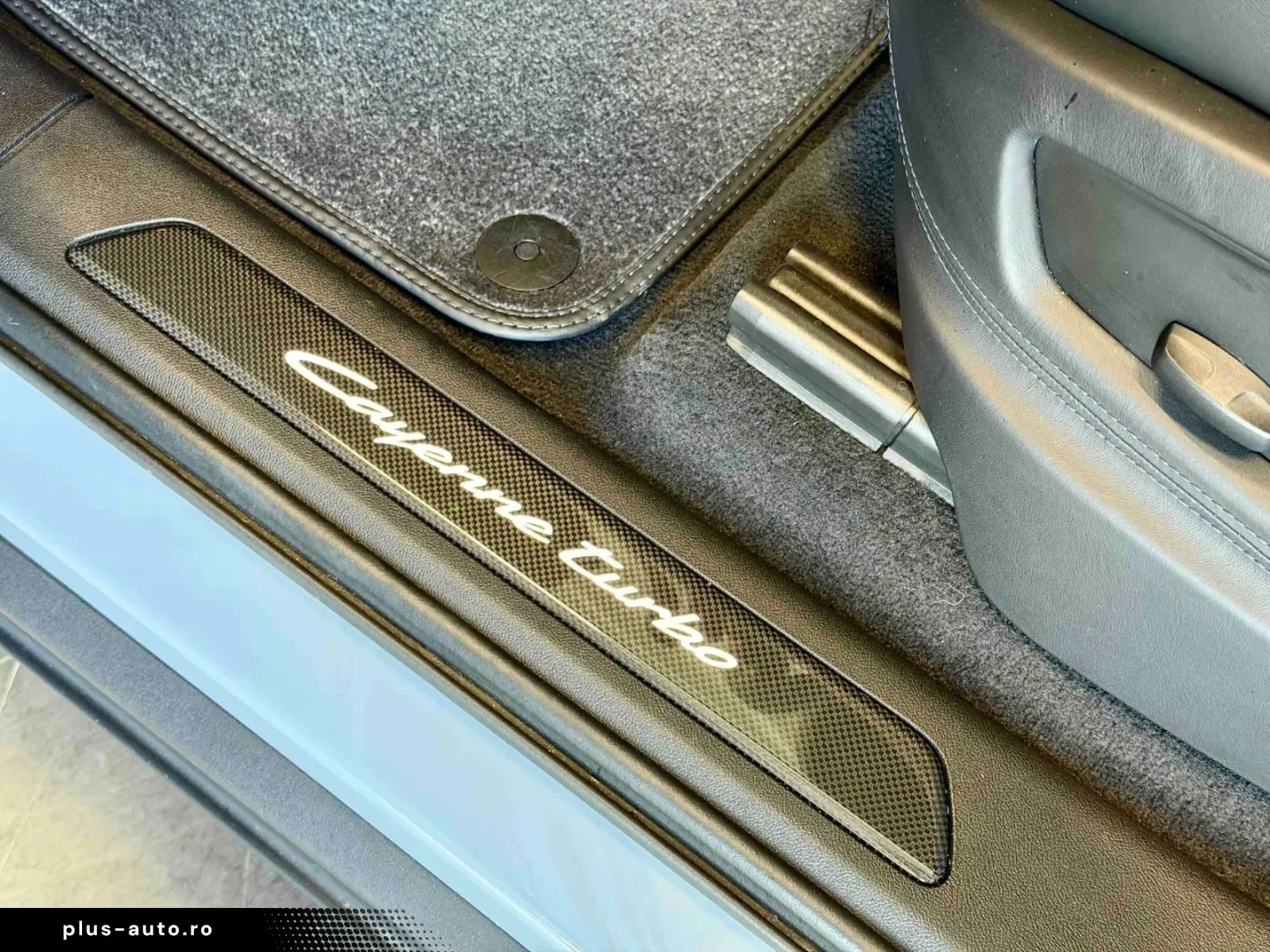 PORSCHE Cayenne GT Package