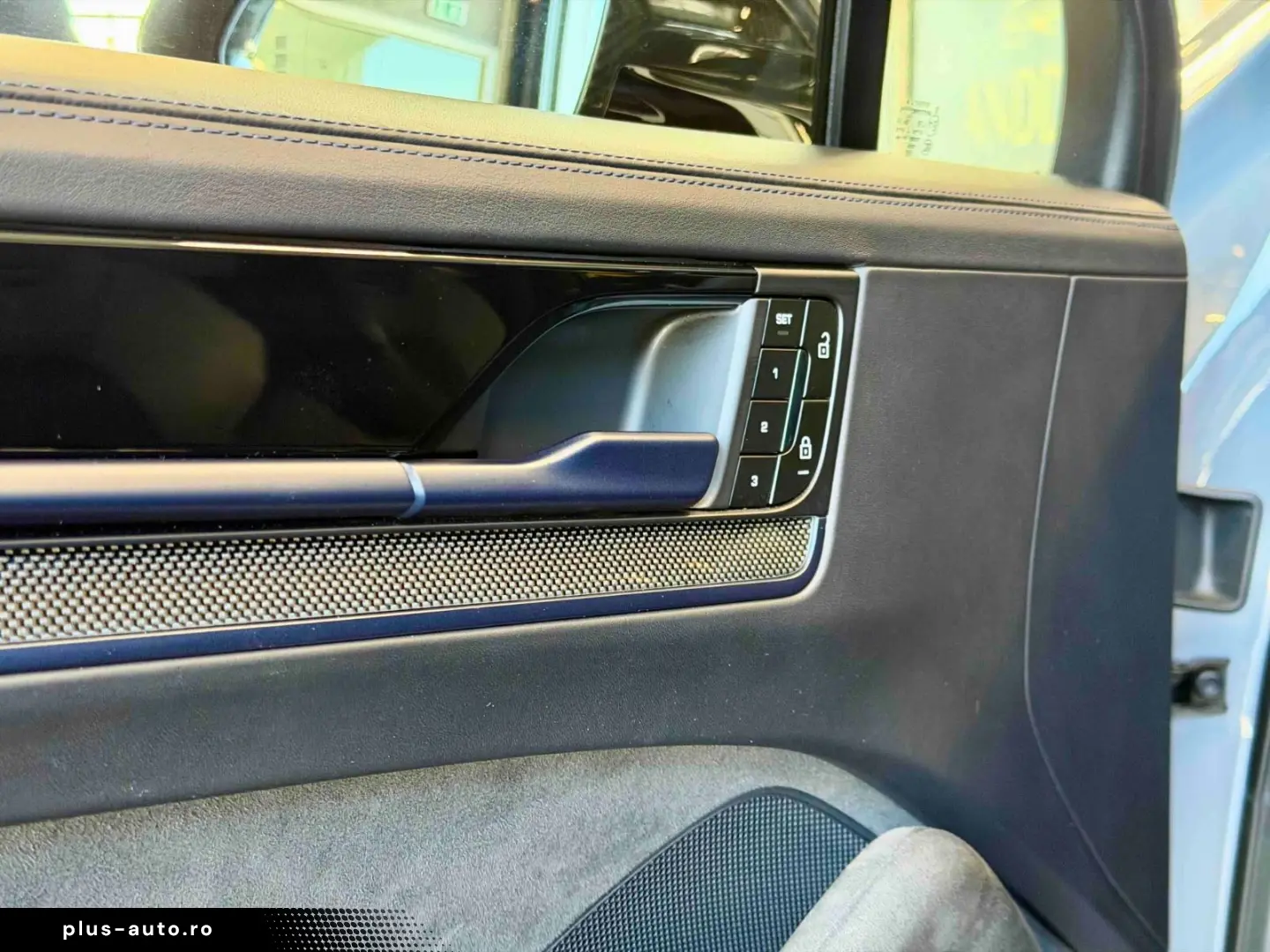 PORSCHE Cayenne GT Package