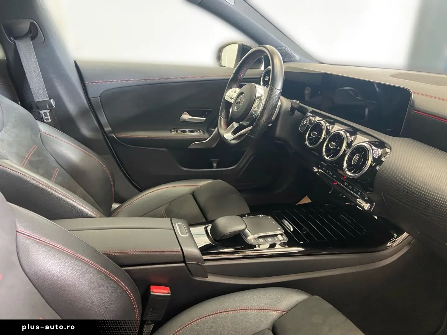 MERCEDES-BENZ CLA 250 e AMG Pano DISTR. LED Navi Kam Night