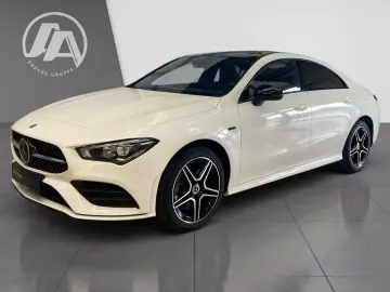 MERCEDES-BENZ CLA 250 e AMG Pano DISTR. LED Navi Kam Night