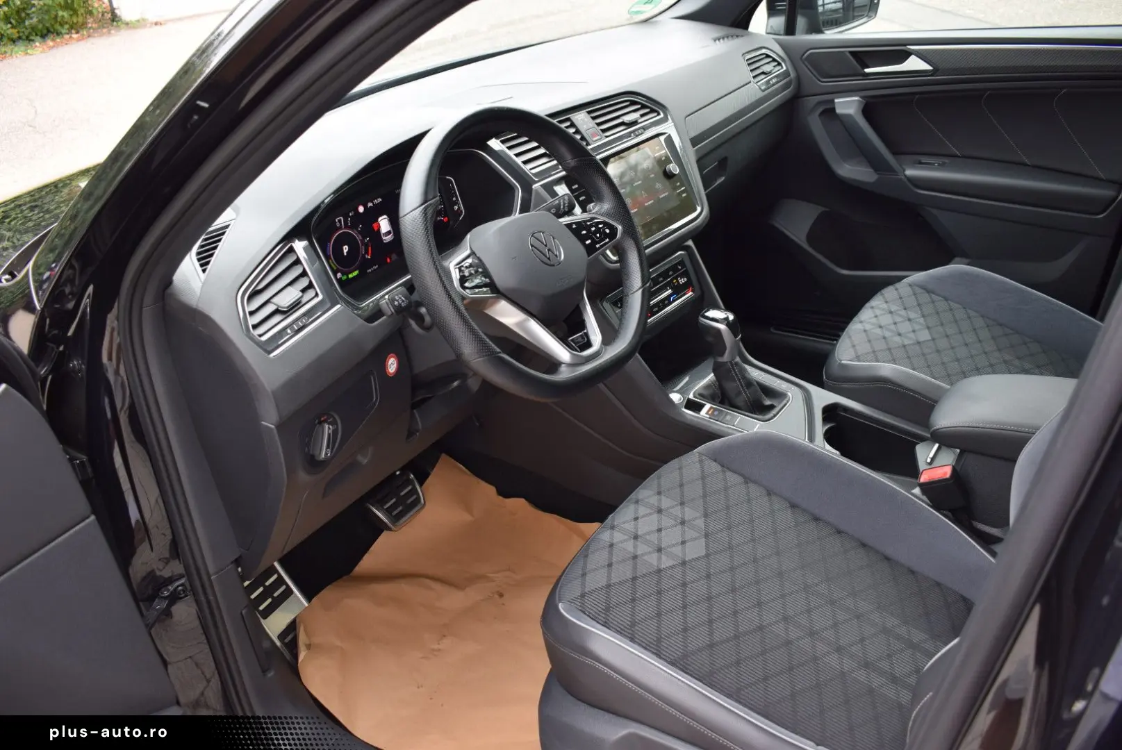 VW Tiguan R-Line eHybrid AHK ACC 360Cam FullBlack