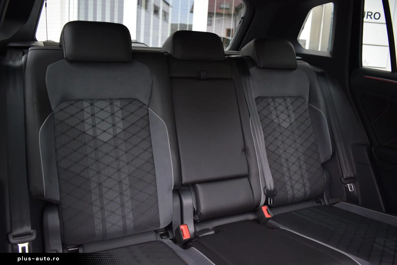 VW Tiguan R-Line eHybrid AHK ACC 360Cam FullBlack