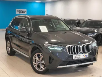 BMW X3 xDrive30e SpSiLede HUD KeyL Park&DrivAs AHK