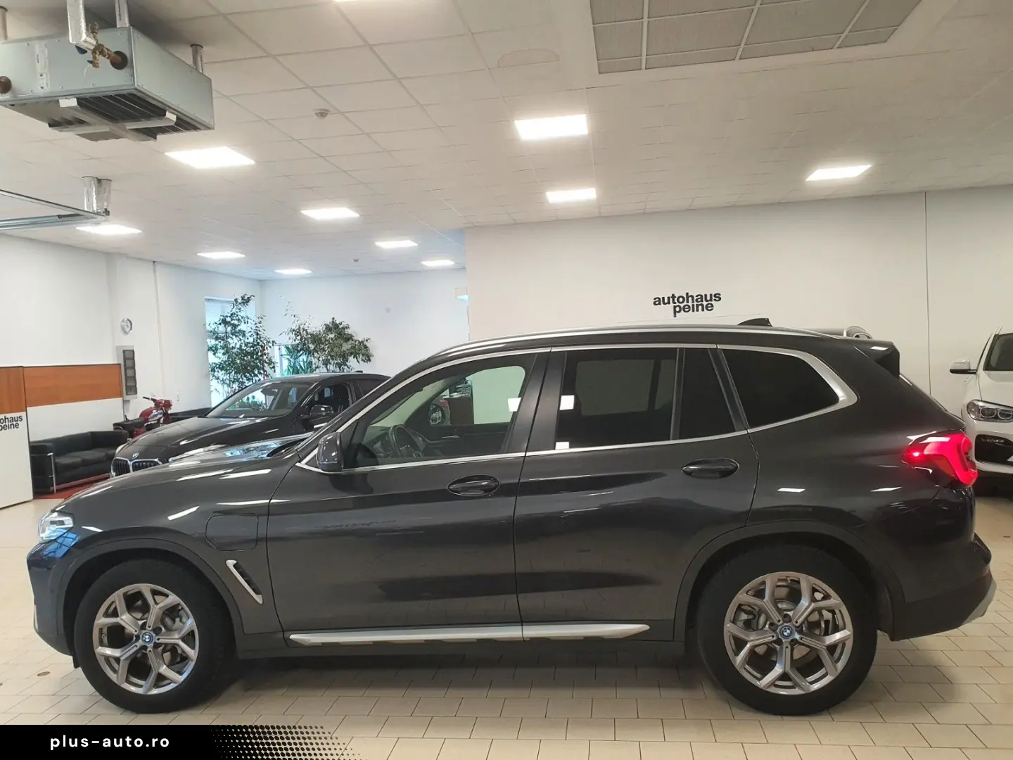 BMW X3 xDrive30e SpSiLede HUD KeyL Park&DrivAs AHK