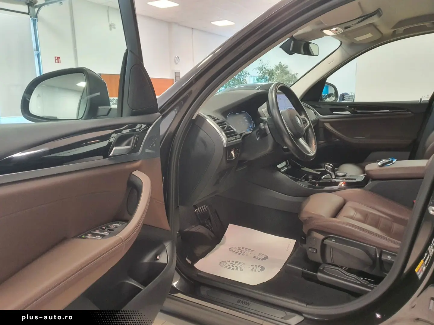 BMW X3 xDrive30e SpSiLede HUD KeyL Park&DrivAs AHK