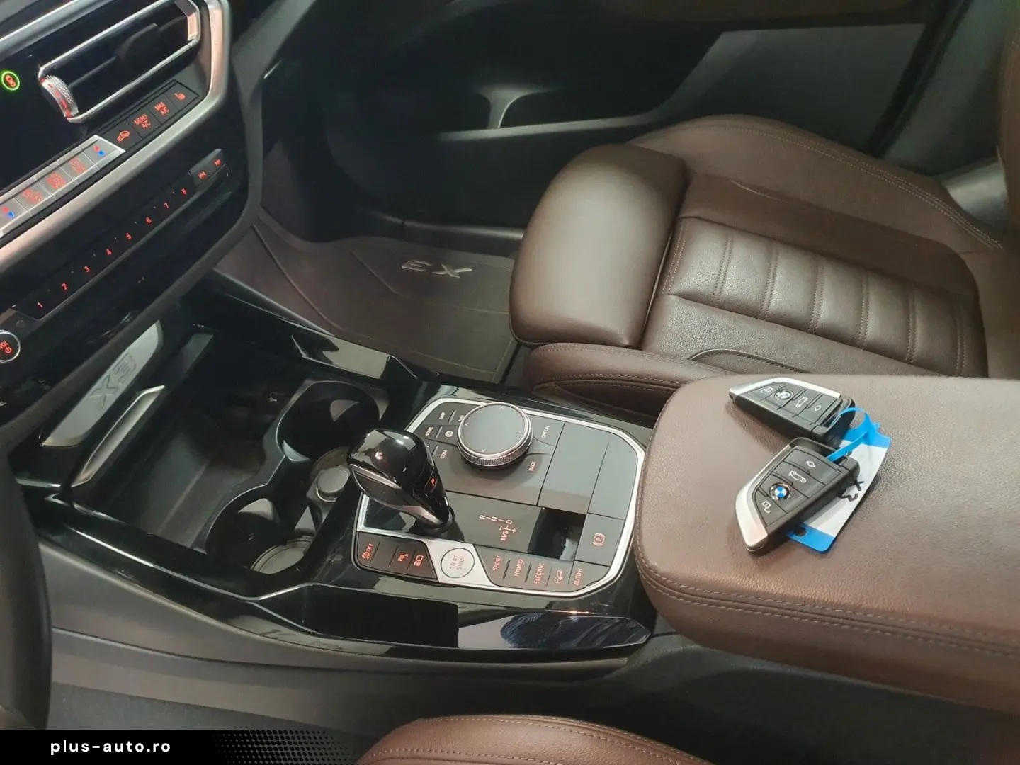 BMW X3 xDrive30e SpSiLede HUD KeyL Park&DrivAs AHK