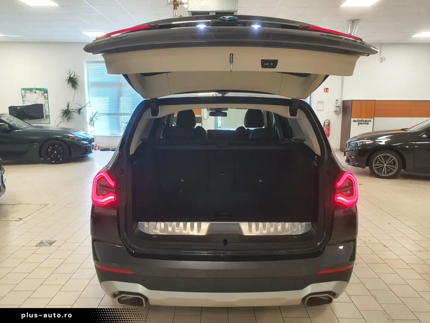 BMW X3 xDrive30e SpSiLede HUD KeyL Park&DrivAs AHK